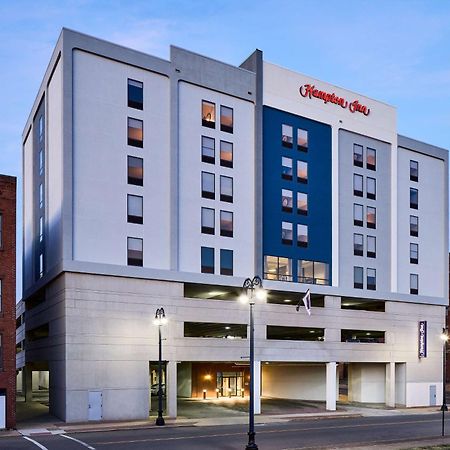 Hampton Inn Massillon Bagian luar foto