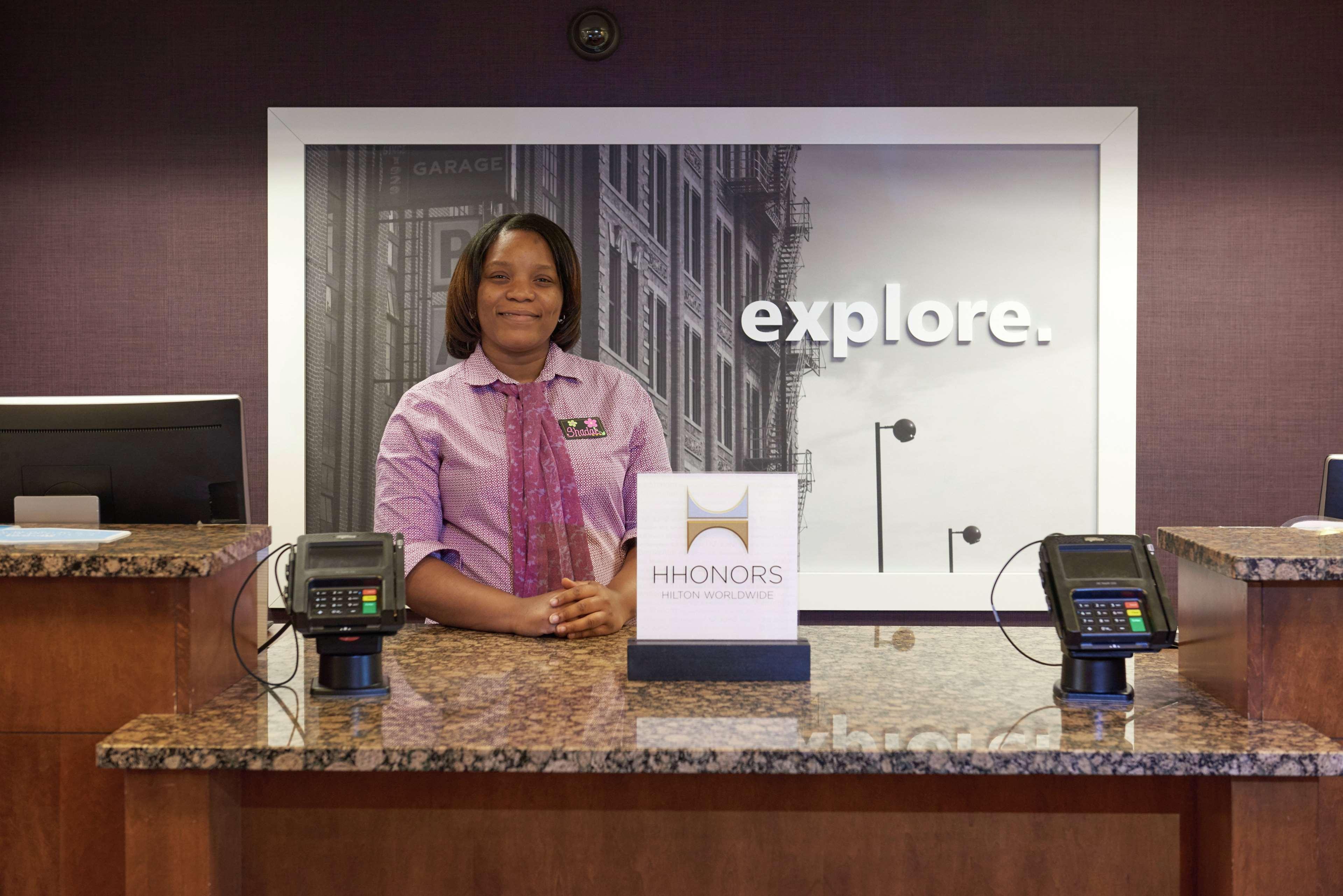 Hampton Inn Massillon Bagian luar foto