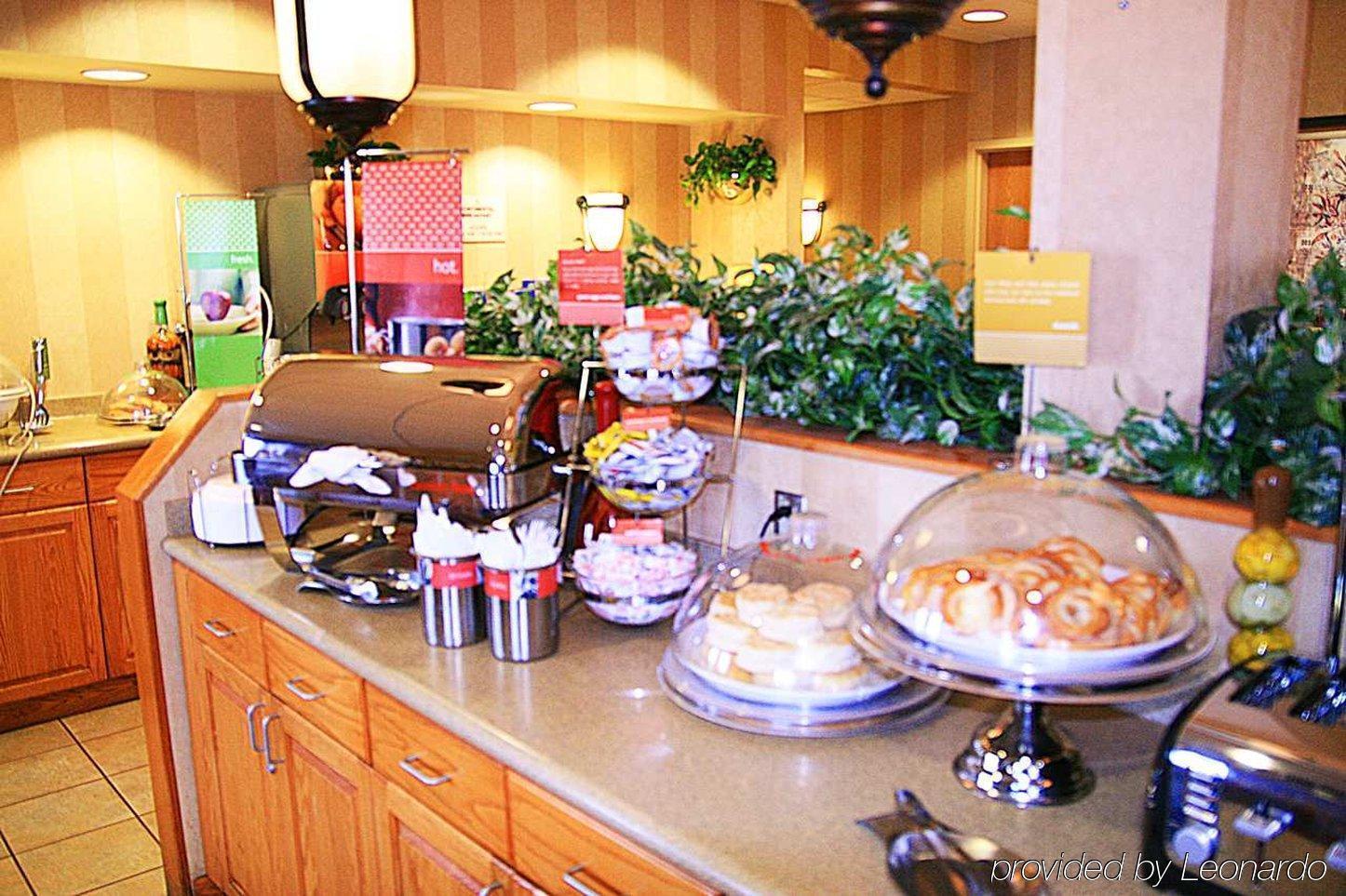 Hampton Inn Massillon Restoran foto